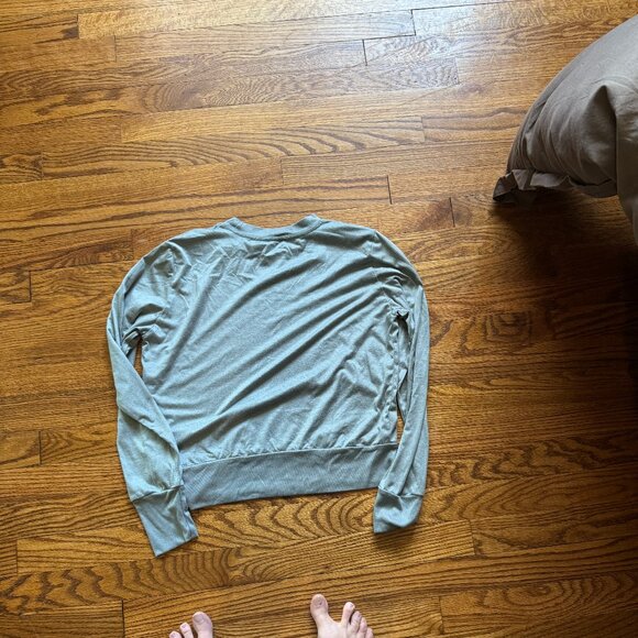 Vuori Daydream Crew, Size Small - Picture 2 of 3